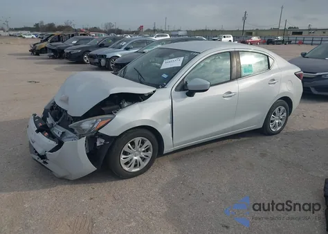 2019 Toyota Yaris L z USA, uszkodzony, nr VIN 3MYDLBYV6KY500985